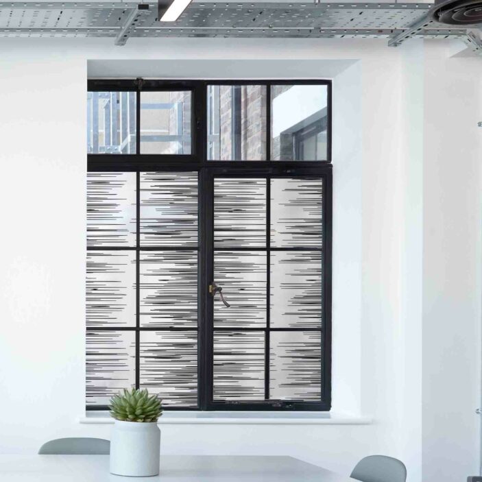 stickpretty_privacy_window_nmotion_bk.jpg Privacy Window Motion bk